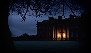 Secrets-of-the-Manor-House