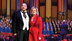 Christmas-with-mormon-tabernacle-choir Deborah Voigt and John Rhys-Davies