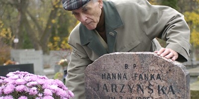 Prisoner of Her Past