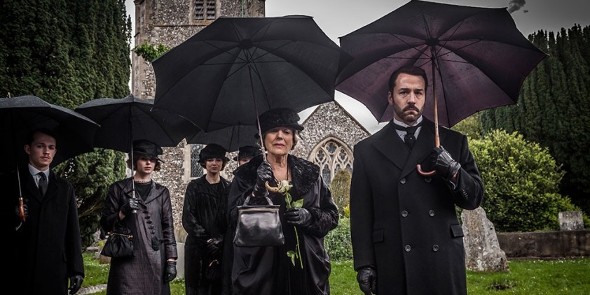 Mr. Selfridge, Season 3: Episode 1